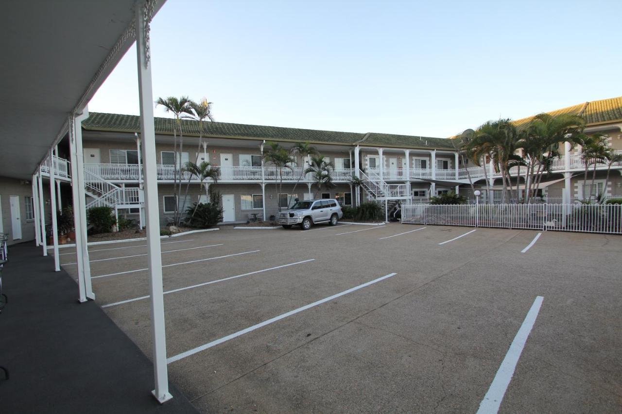 טאונסביל Colonial Rose Motel מראה חיצוני תמונה