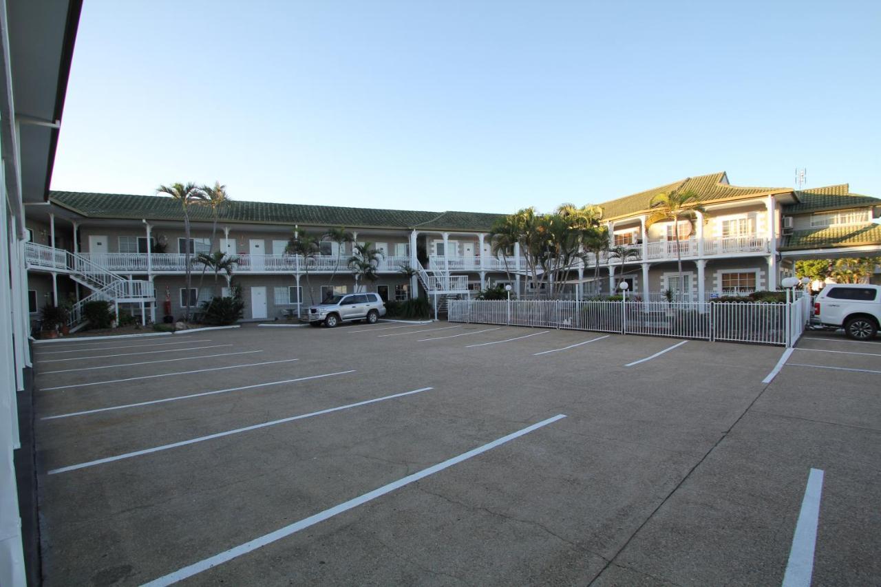 טאונסביל Colonial Rose Motel מראה חיצוני תמונה