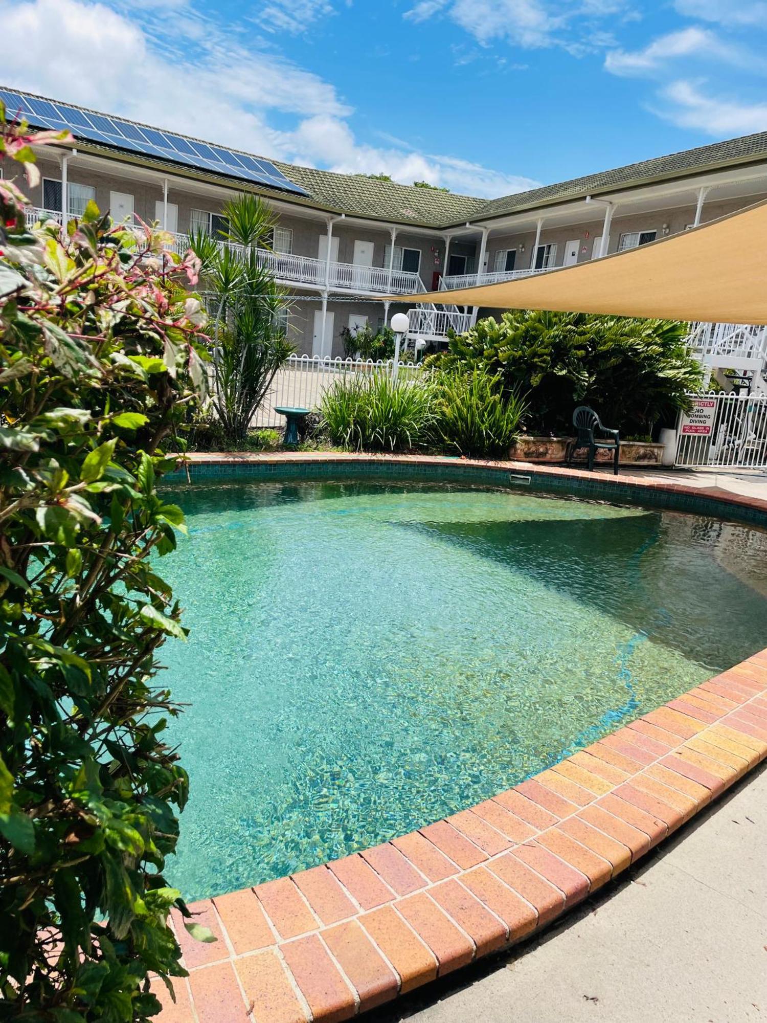 טאונסביל Colonial Rose Motel מראה חיצוני תמונה