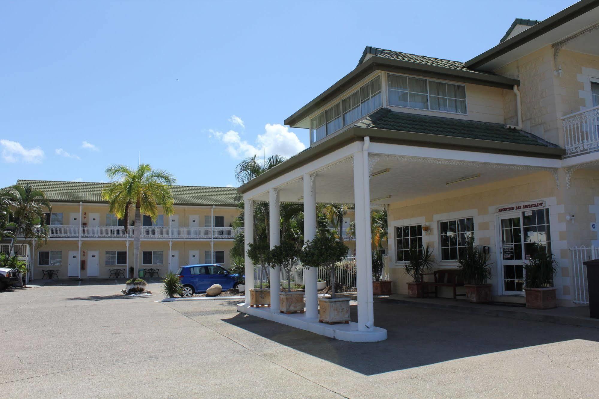 טאונסביל Colonial Rose Motel מראה חיצוני תמונה